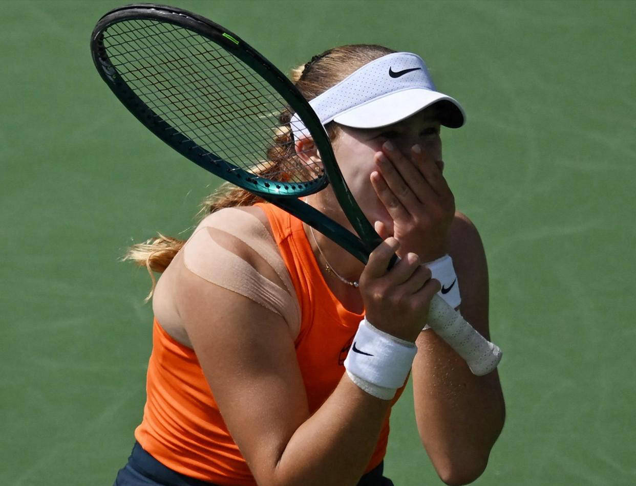 莎拉波娃重要时刻反败为胜，西班牙队带队取胜！九游中国官网