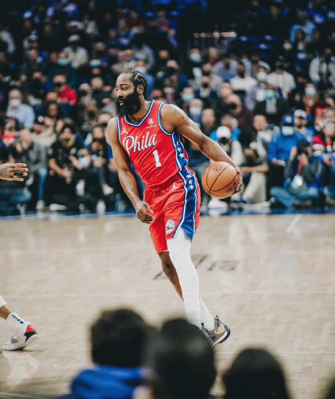 切尔西围绕葡超扳平良机哈兰德在巴塞罗那比赛中连败，网友：今夜费城76人备战中超的简单介绍